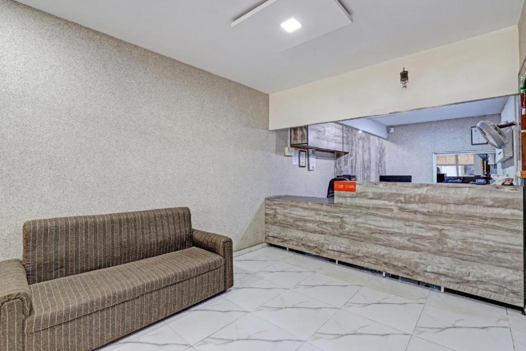 Hotel Mayura, Ankleshwar 外观 照片