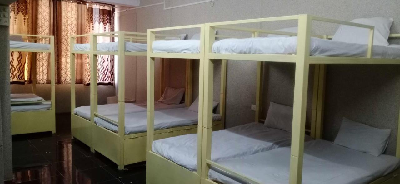 Hotel Mayura, Ankleshwar 外观 照片